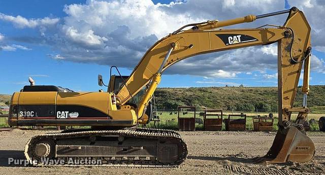 Image of Caterpillar 330CL equipment image 3