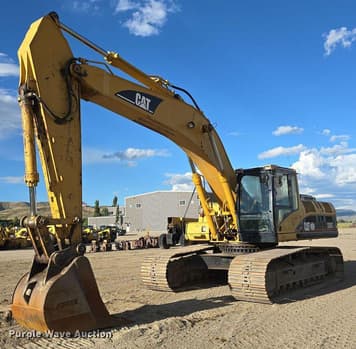 Main image Caterpillar 330CL
