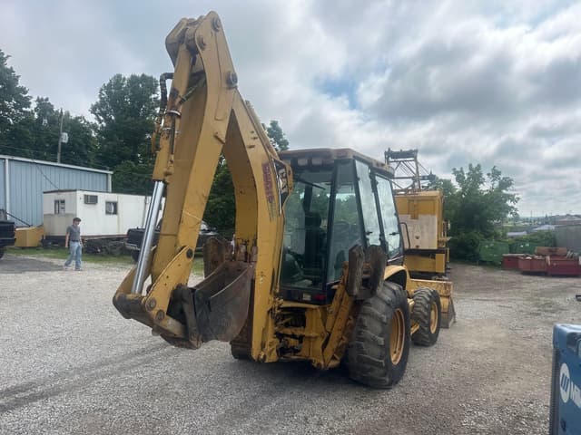 Image of Caterpillar 420D equipment image 3