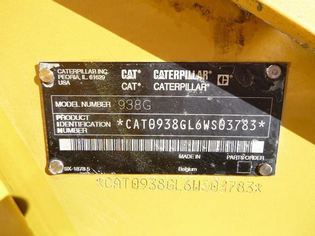 Image of Caterpillar 938G equipment image 4