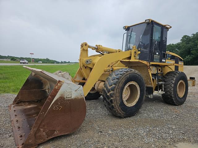 Image of Caterpillar 938G equipment image 1