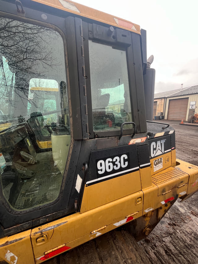 Image of Caterpillar 963C equipment image 1