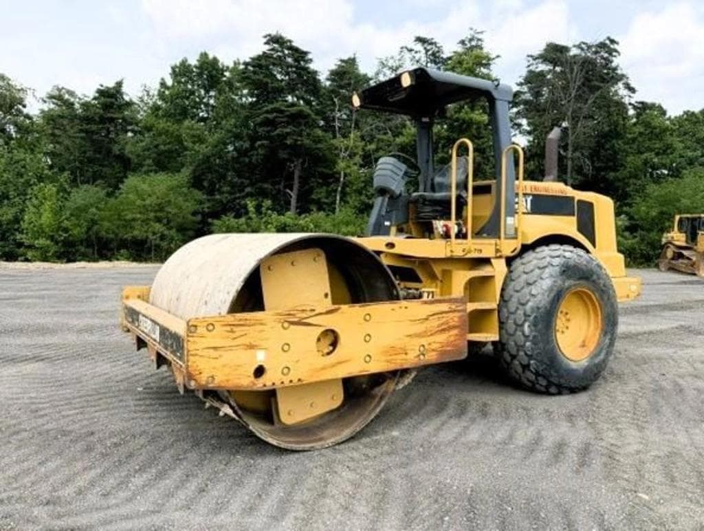 Image of Caterpillar CS563D Primary image