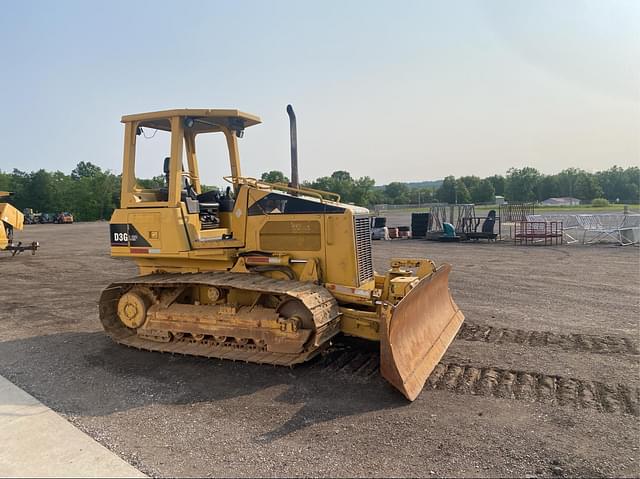 Image of Caterpillar D3G equipment image 3