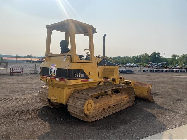 Image of Caterpillar D3G equipment image 4