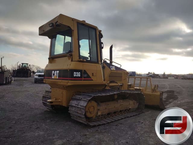 Image of Caterpillar D3G equipment image 4