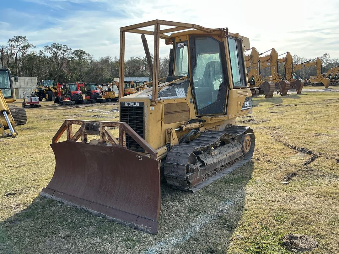 Image of Caterpillar D3G Primary image