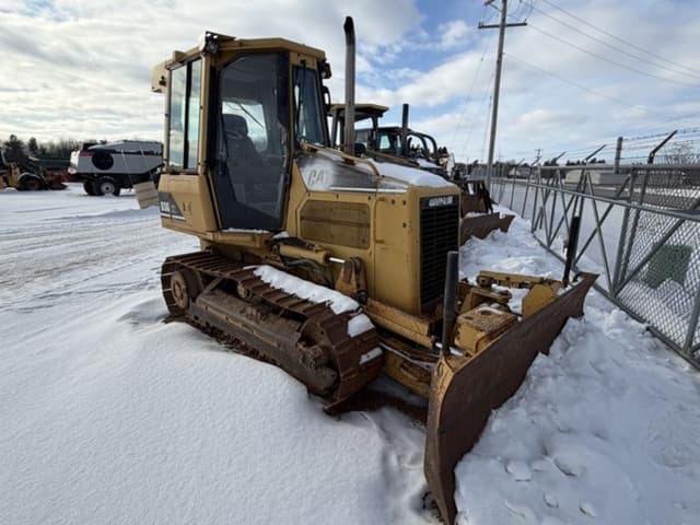 Image of Caterpillar D3GXL equipment image 2