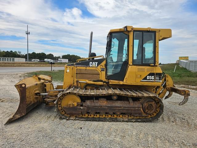 Image of Caterpillar D5G XL equipment image 4