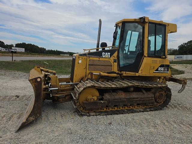Image of Caterpillar D5G XL equipment image 2