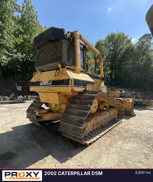 Image of Caterpillar D5M equipment image 1