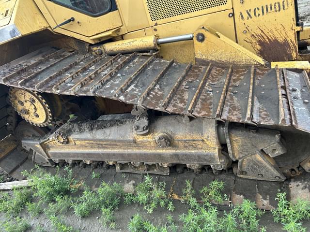 Image of Caterpillar D5M LGP equipment image 3