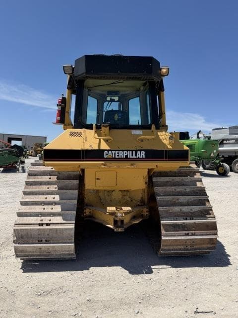 Image of Caterpillar D6M equipment image 3