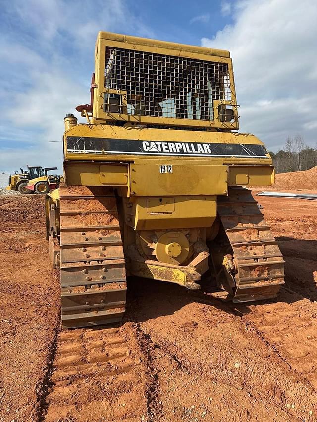 Image of Caterpillar D6R XL equipment image 4