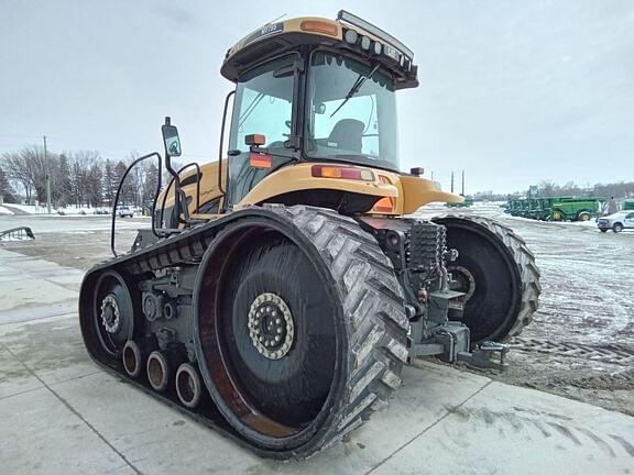 Image of Challenger MT755 equipment image 2