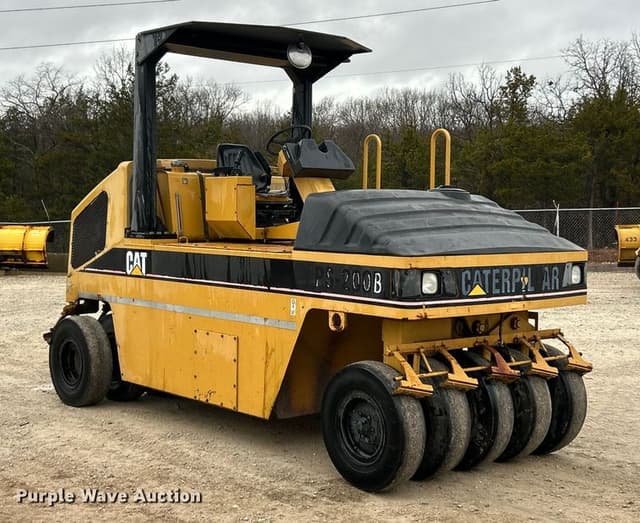 Image of Caterpillar PS-200B equipment image 2
