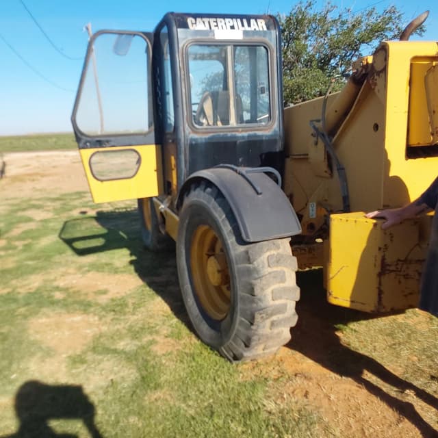 Image of Caterpillar TH83 equipment image 4