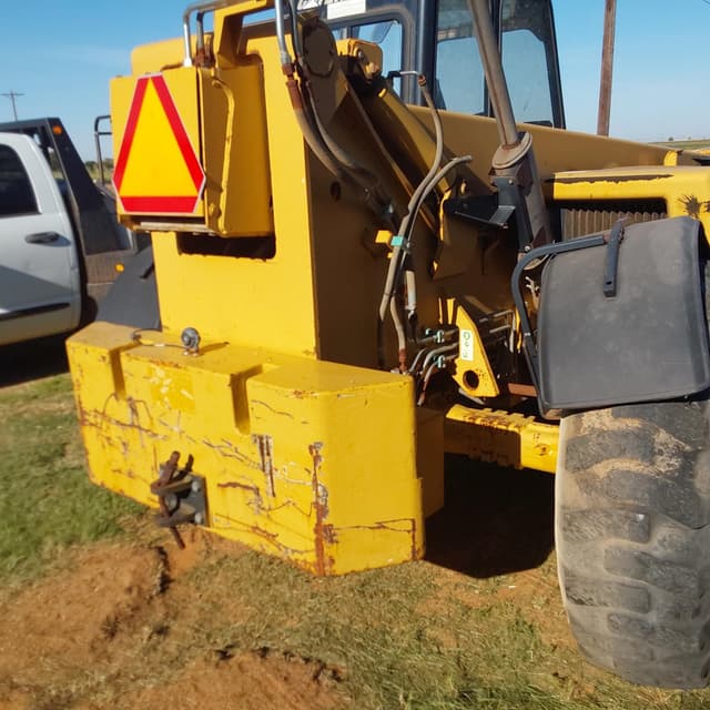 Image of Caterpillar TH83 equipment image 3