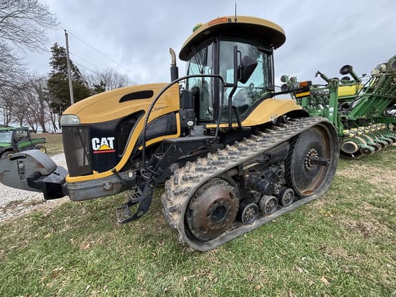 Image of Challenger MT755 equipment image 2