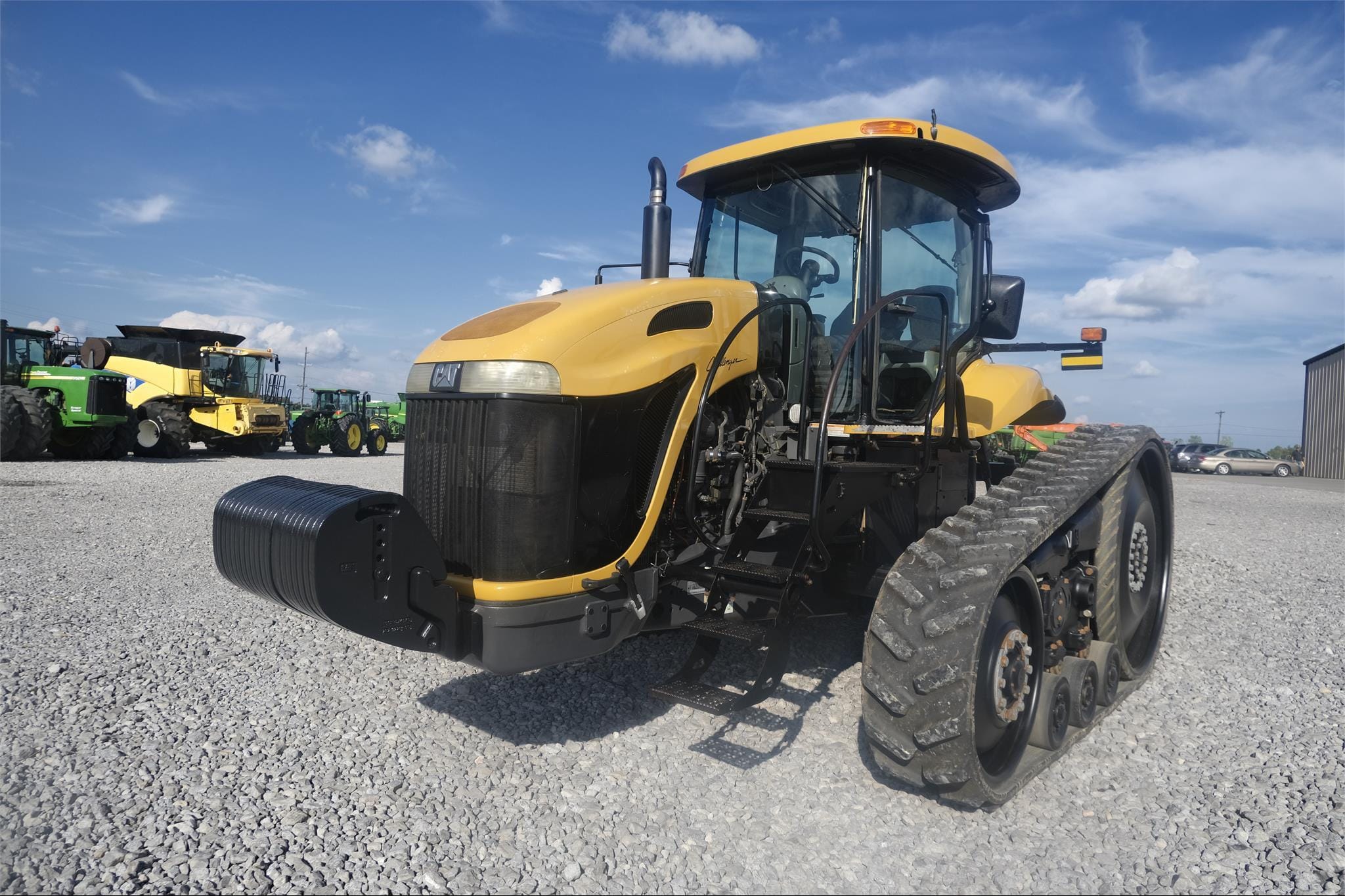 Main image Challenger MT755