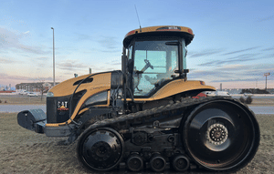 2002 Challenger MT765 Image