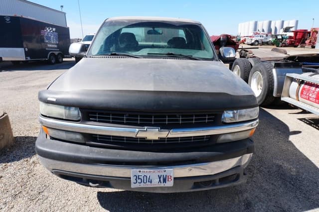 Image of Chevrolet 1500 equipment image 1