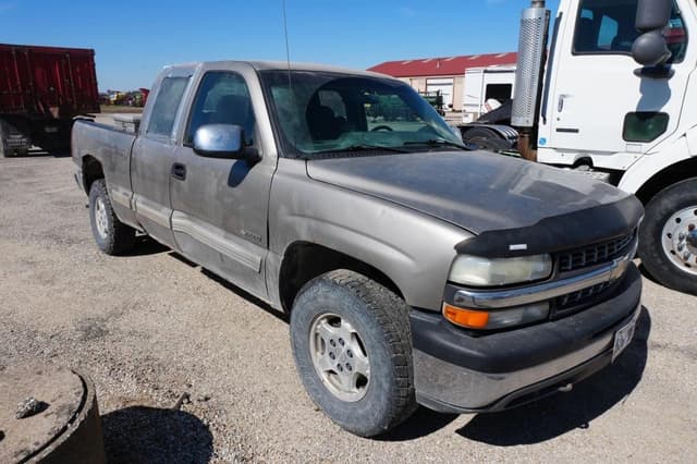 Image of Chevrolet 1500 equipment image 2