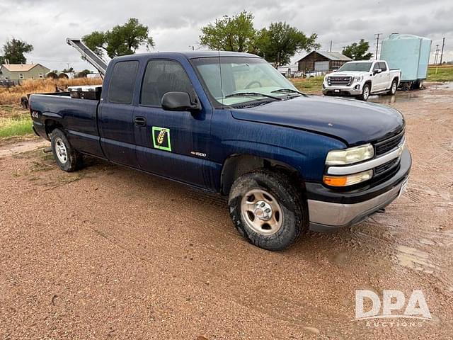 Image of Chevrolet 1500 equipment image 3