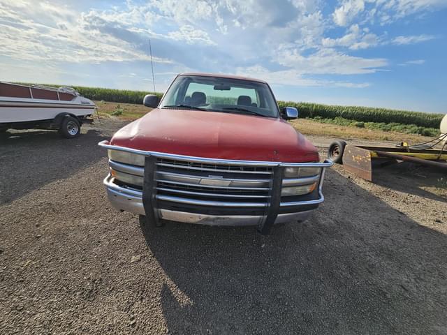Image of Chevrolet 1500 equipment image 1