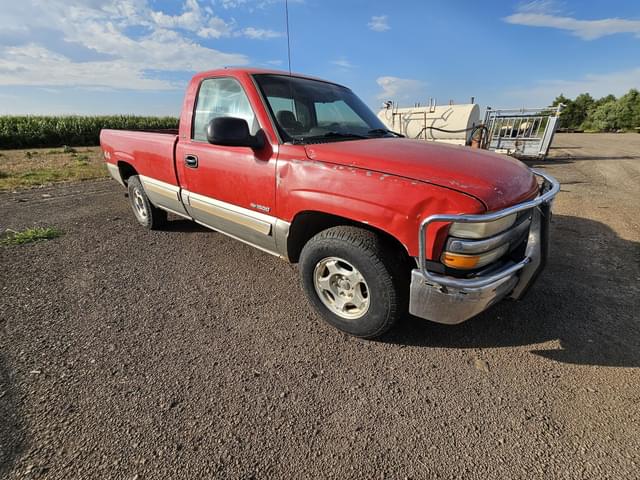 Image of Chevrolet 1500 equipment image 2