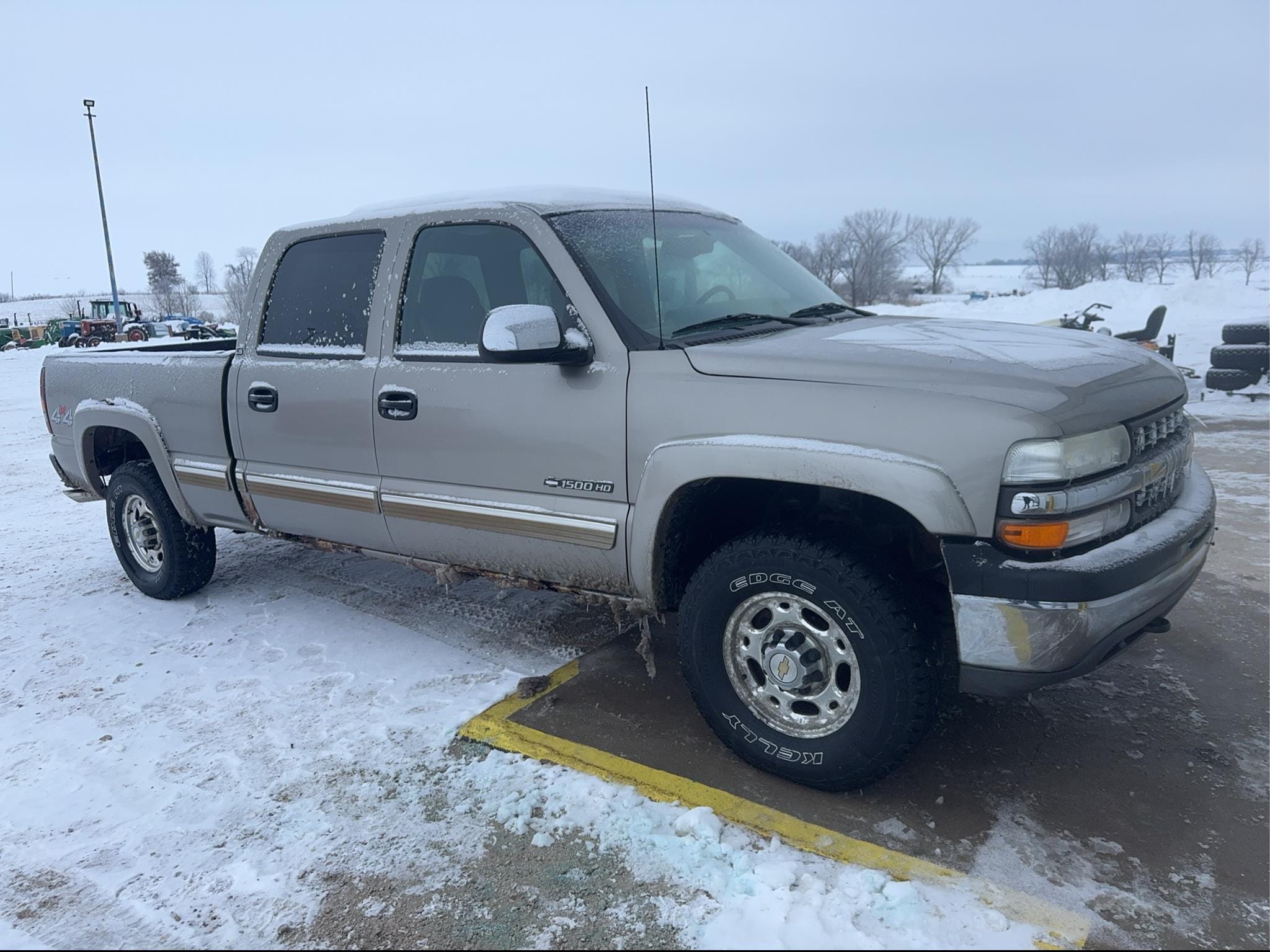 2002 Chevrolet 1500 Equipment Image0