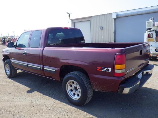 Image of Chevrolet 1500 equipment image 3