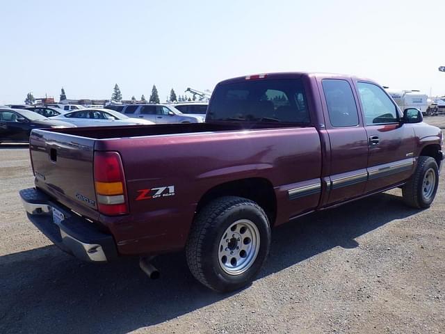 Image of Chevrolet 1500 equipment image 2