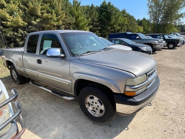 Image of Chevrolet 1500 equipment image 2