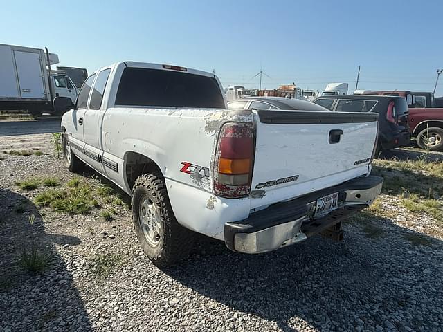 Image of Chevrolet 1500 equipment image 3