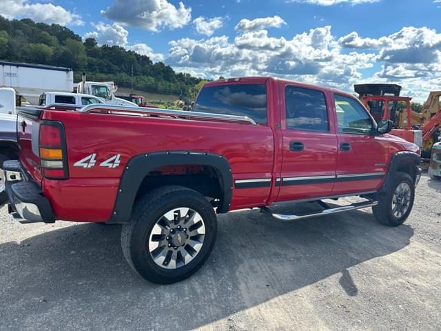 Image of Chevrolet 1500HD equipment image 3