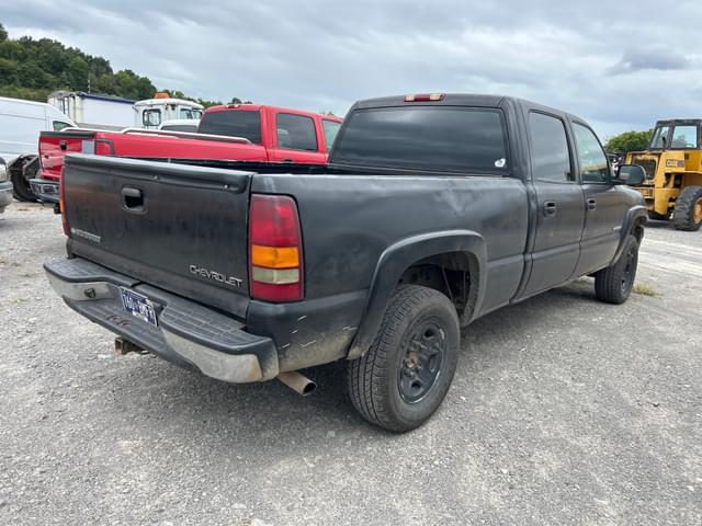 Image of Chevrolet 1500HD equipment image 3