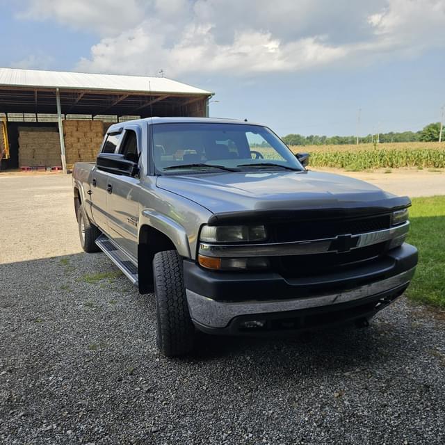 Image of Chevrolet 2500HD equipment image 1