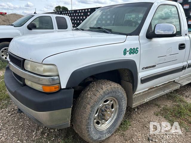 Image of Chevrolet 2500HD equipment image 1