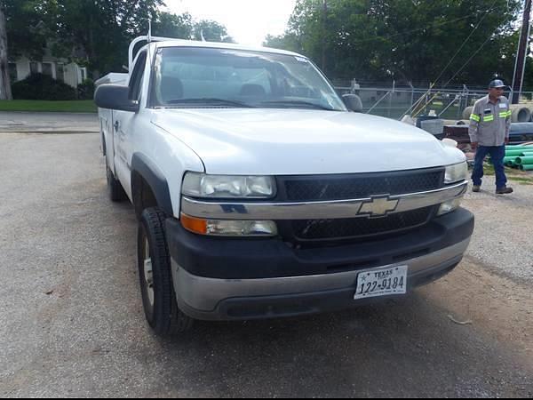Image of Chevrolet 2500HD equipment image 1
