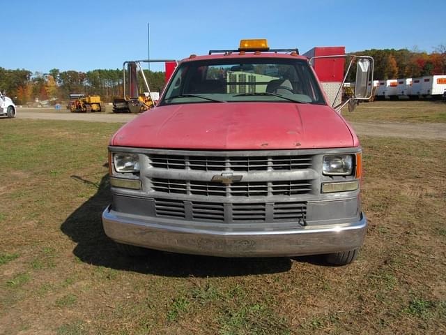 Image of Chevrolet 3500 equipment image 1