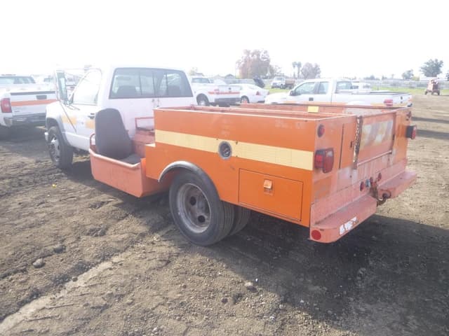 Image of Chevrolet 3500 equipment image 4