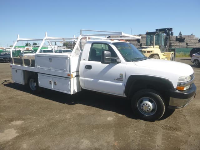 Image of Chevrolet 3500 equipment image 1