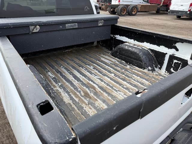 Image of Chevrolet 1500 equipment image 3