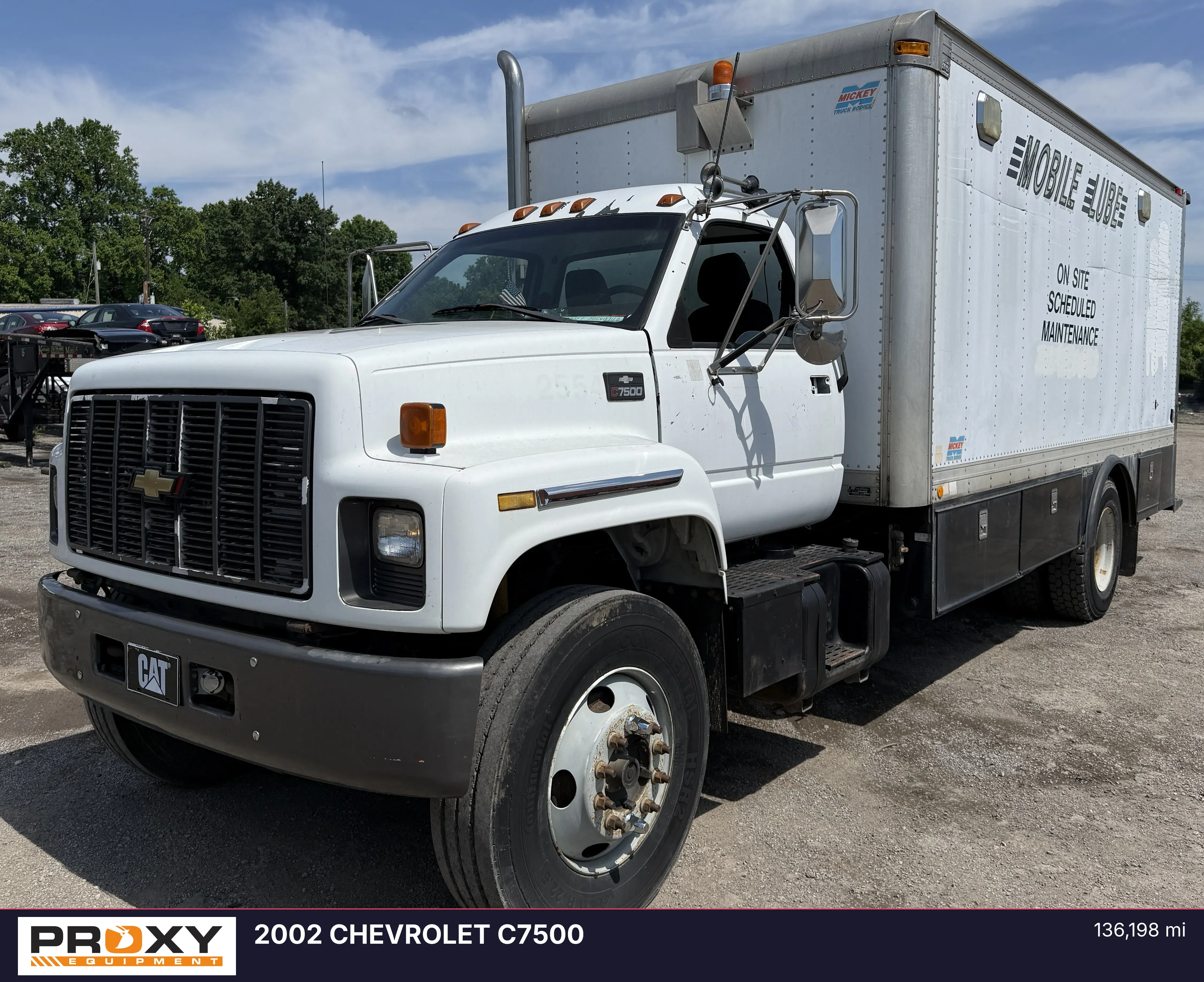 2002 Chevrolet C7500 Equipment Image0