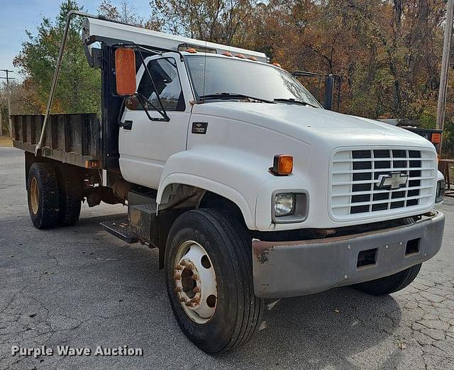 Image of Chevrolet C7500 equipment image 2