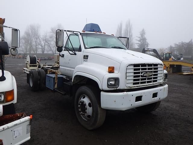 Image of Chevrolet C7500 equipment image 1