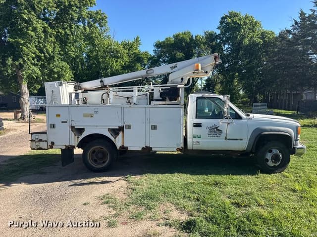 Image of Chevrolet GMT400 equipment image 3