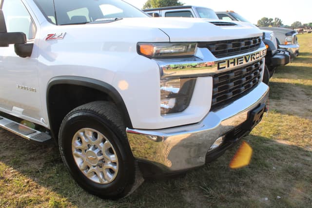 Image of Chevrolet 3500HD equipment image 1