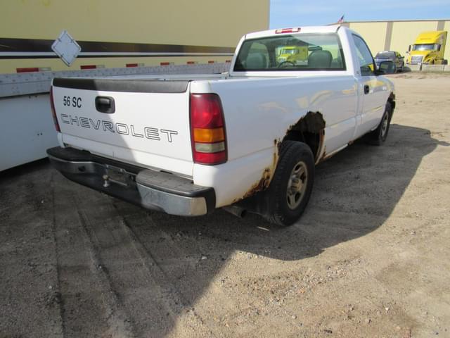 Image of Chevrolet 1500 equipment image 3